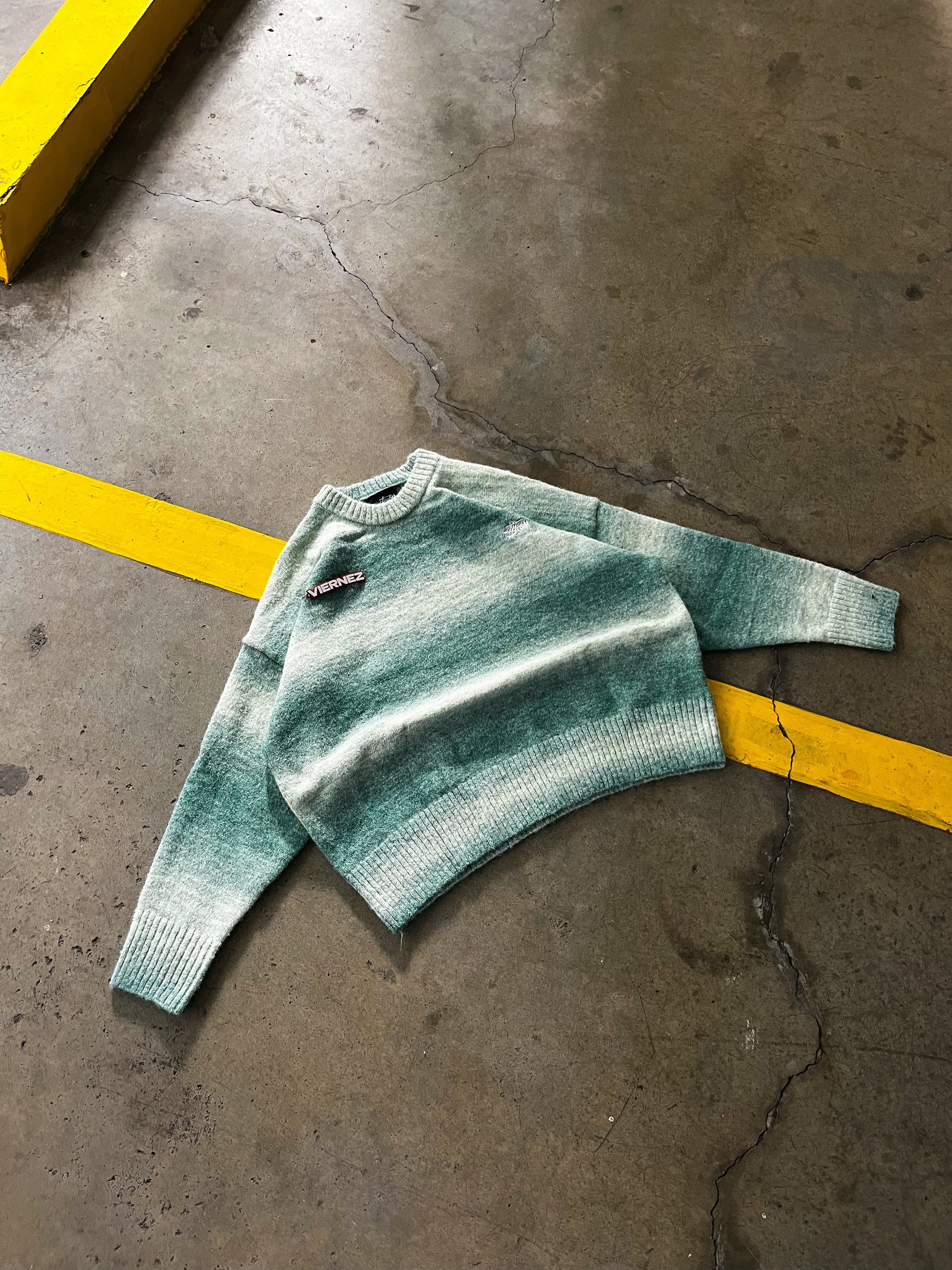 Stussy Knitted Logo Sweater in green - MEDIUM