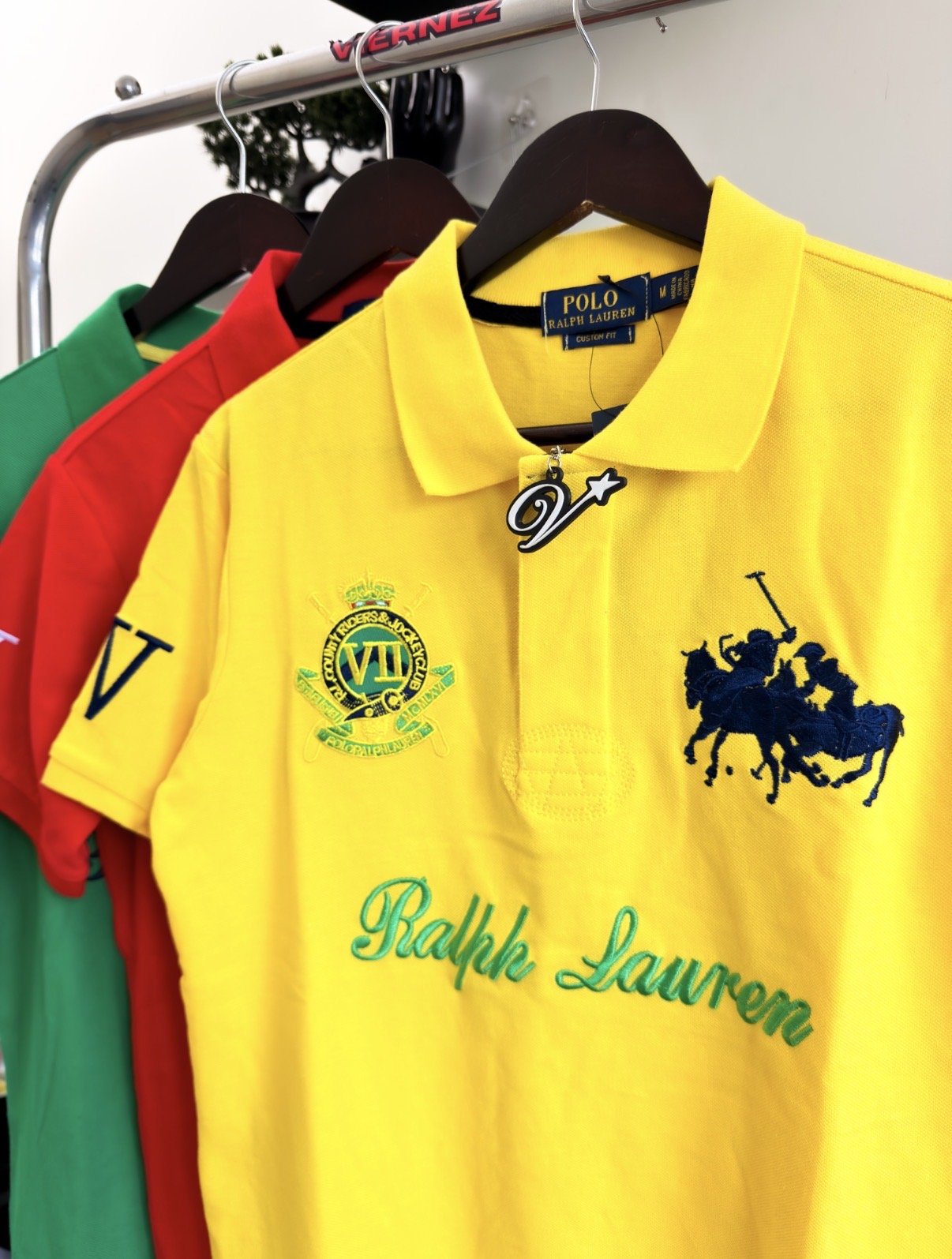 Ralph Lauren Distinctive Crest Polo Shirt YELLOW MEDIUM  - ON HAND