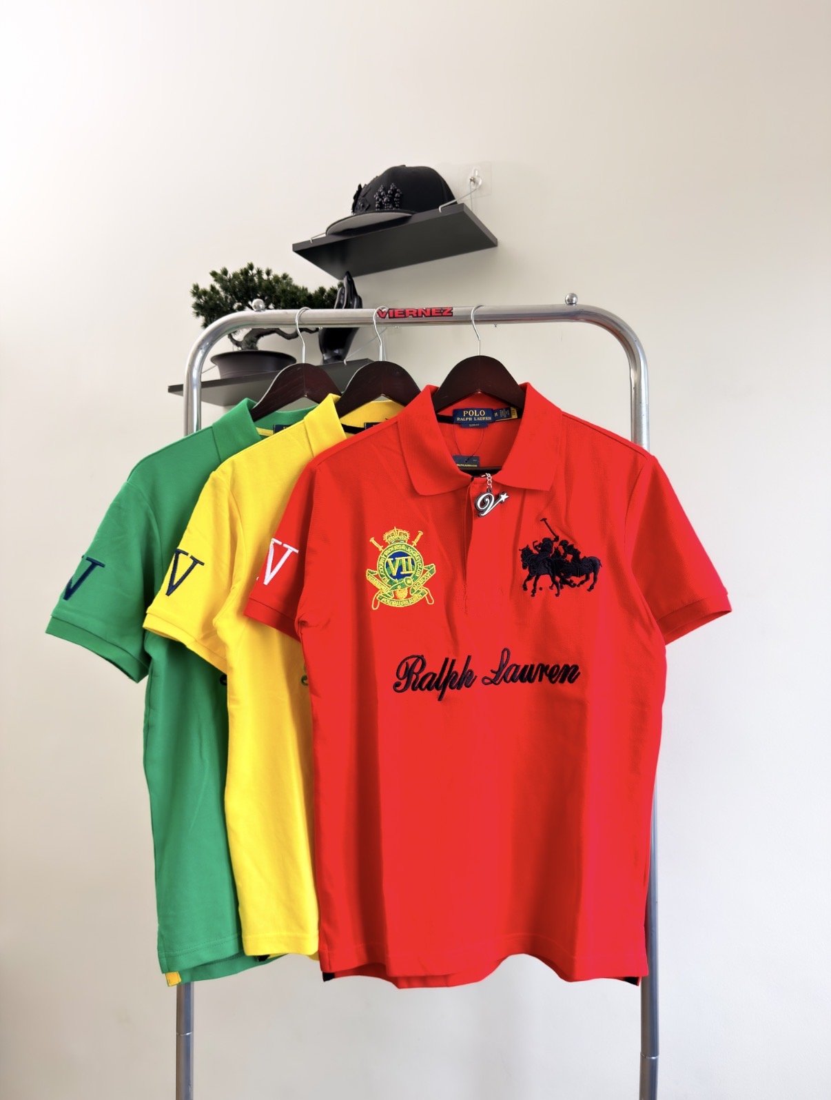 Ralph Lauren Distinctive Crest Polo Shirt RED MEDIUM  - ON HAND