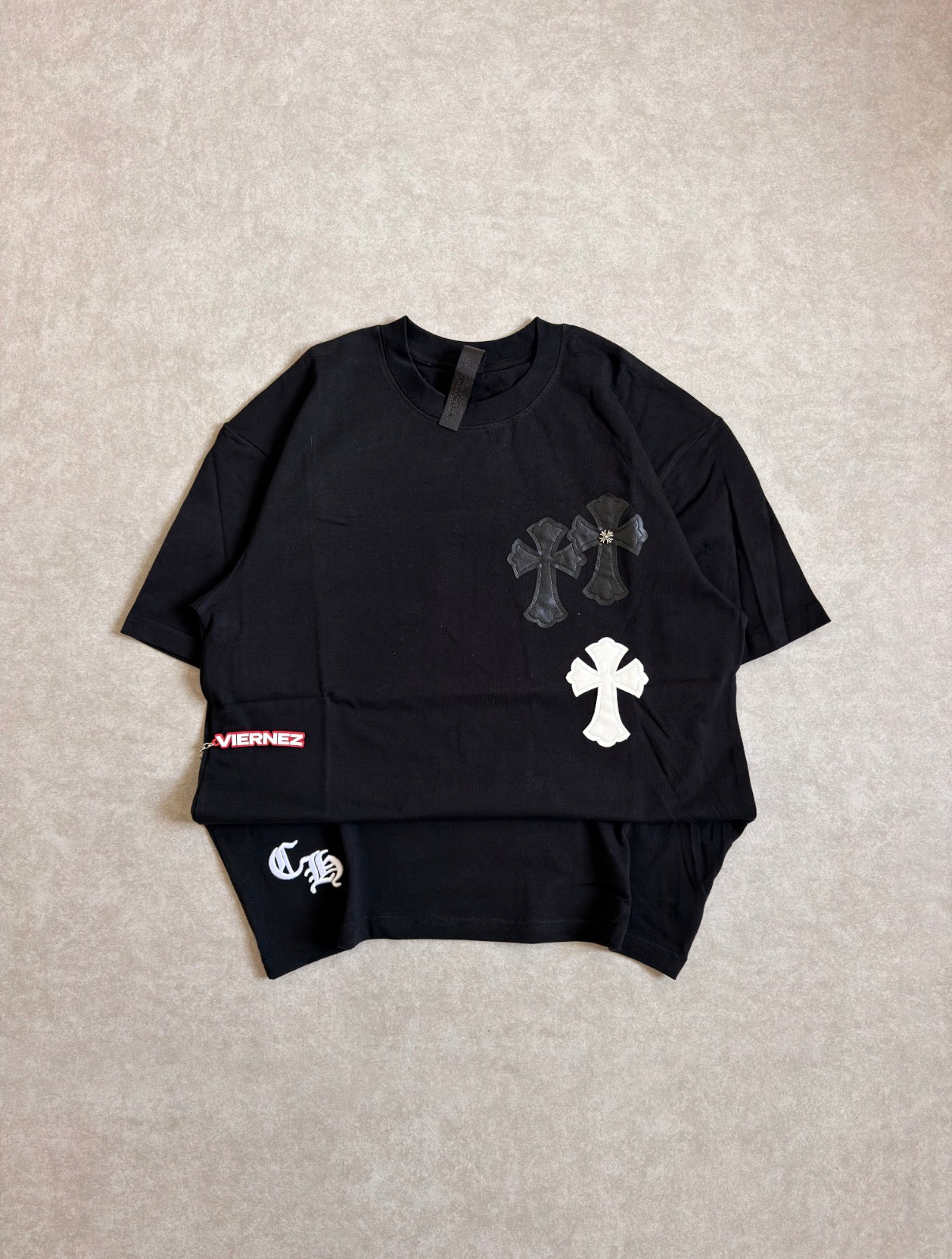 CH Divine Row Tee Black - MEDIUM (On hand)