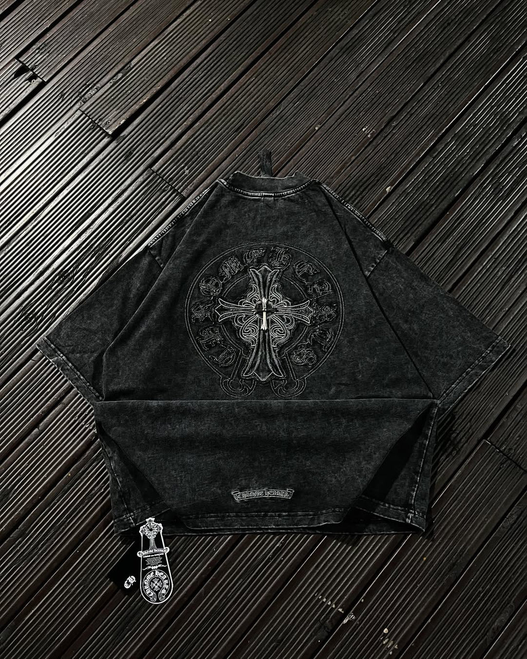 CH Triple cross tee
