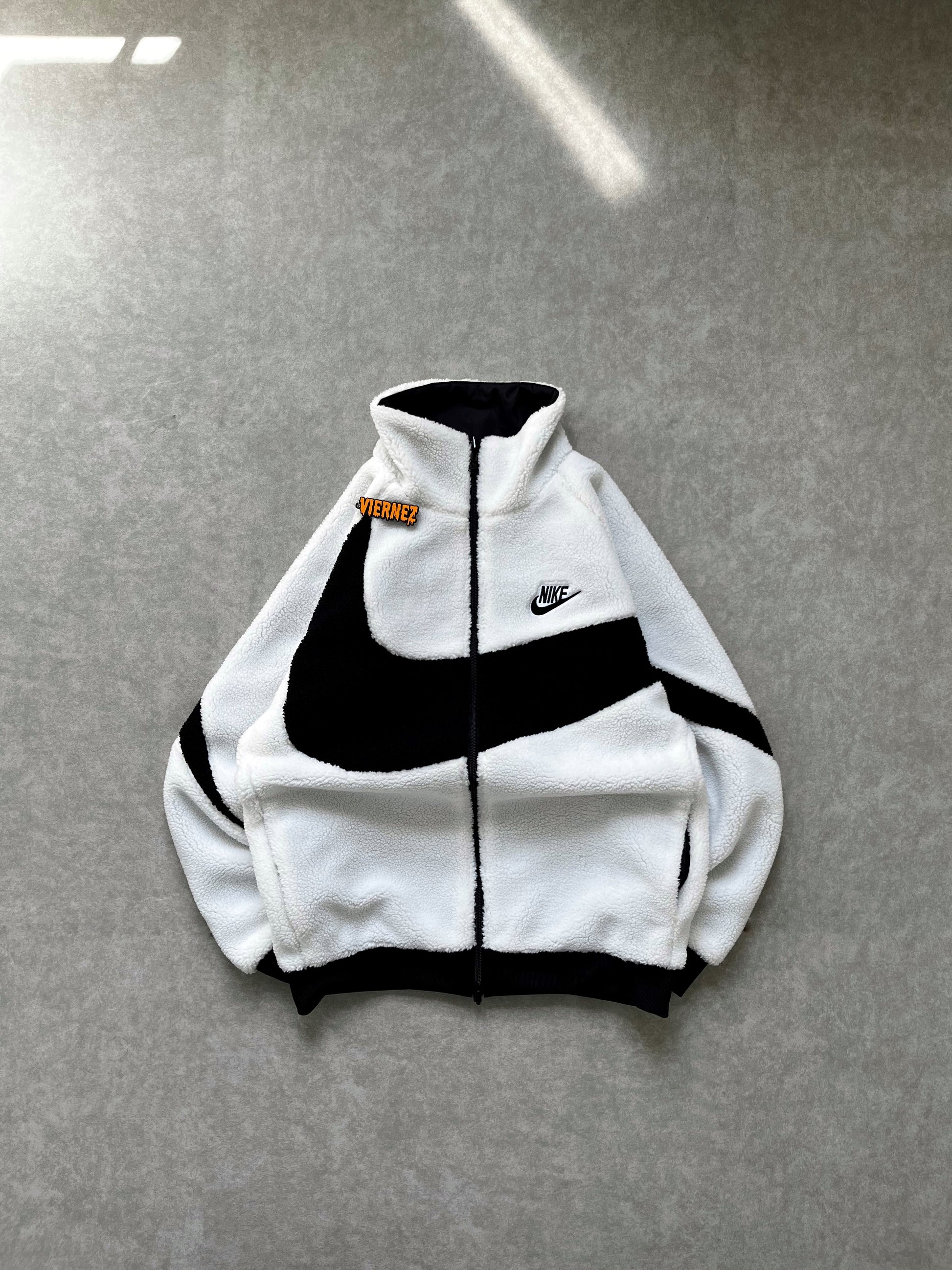 Nike swoosh fleece reversible jacket in polar white