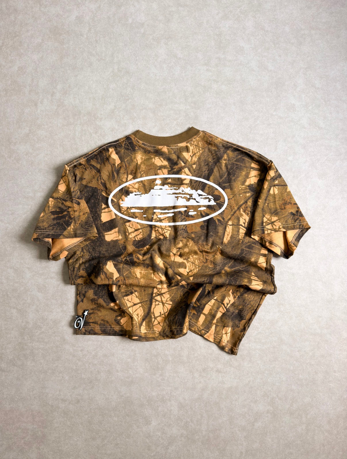 Corteiz Island Tee - MEDIUM (On hand)