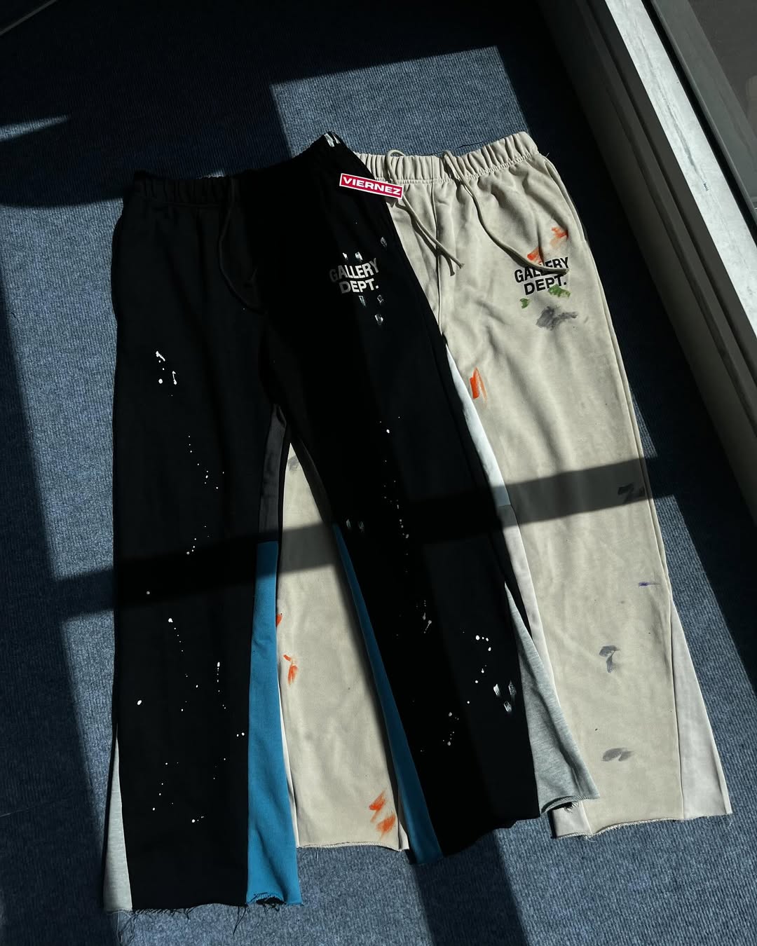 Gallery dept. logo painted flared sweats