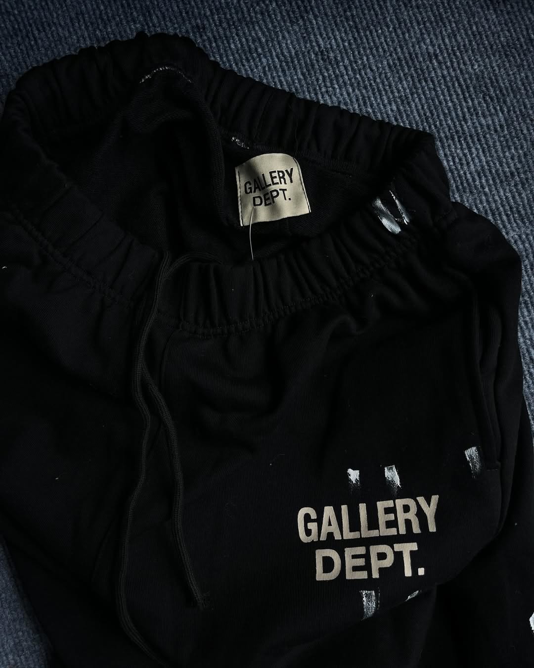 Gallery dept. logo painted flared sweats