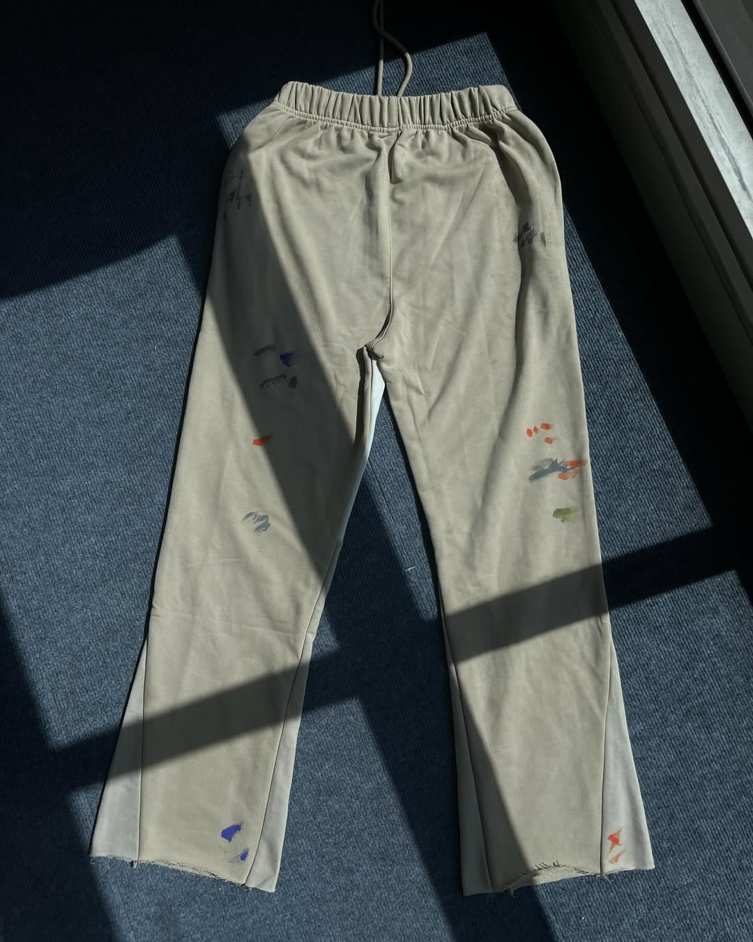 Gallery dept. logo painted flared sweats