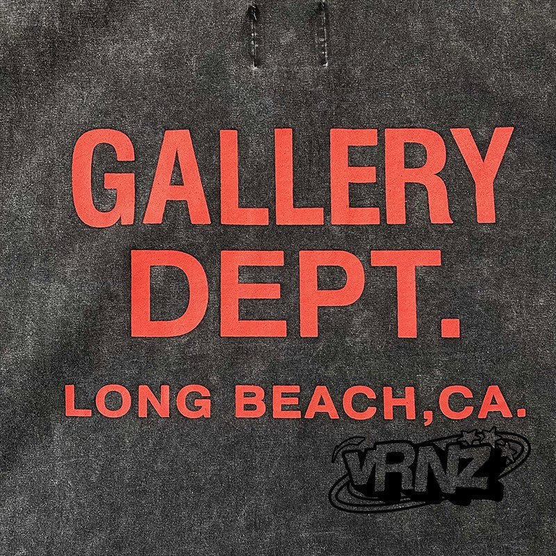 Gallery Dept. 'I am sad I miss my friends' tee